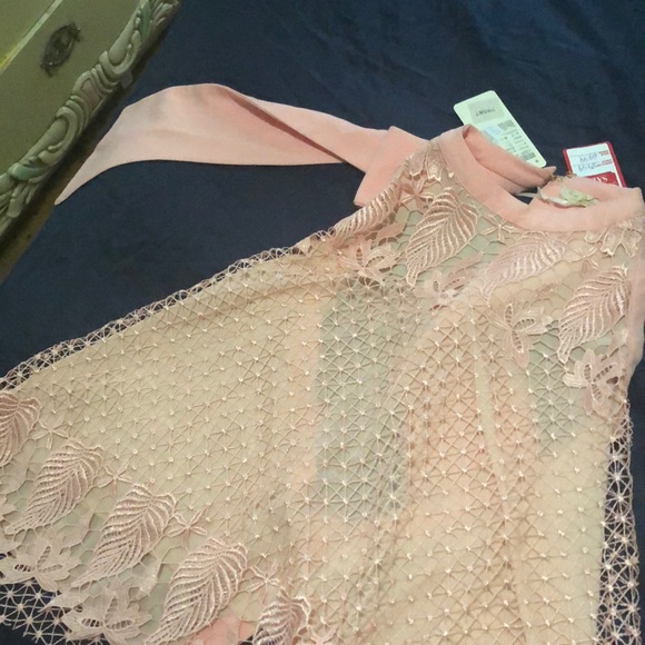 Top - Picture 2 of 2